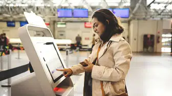 Uçuşta check-in ne zaman yapılır, online check-in nasıl tamamlanır, koltuk seçimi ücretli mi, check-in yapılmazsa ne olur?