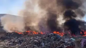 Yol kenarındaki çöplükte yangın çıktı! İtfaiye hızla müdahale etti