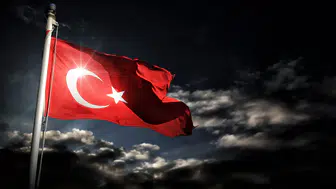 Muğla'da Türk bayrağını yakan kadın için emniyet güçleri alarmda!