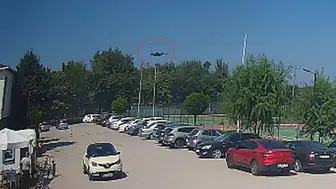 Yalova'da askerî eğitim uçağının düşme anı kameralara yansıdı