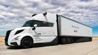 Kaliforniya'da otonom kamyon devrimi: Aurora ve Kodiak yollara çıktı!