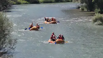 Erzurum'da adrenalin tavan yaptı: Çoruh nehri’nde rafting fırtınası