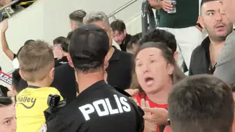Trübünde skandal! Forması zorla çıkartılan çocuk için Başsavcılık harekete geçti
