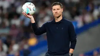 Fulham derbisinde nefes kesen düello: Xabi Alonso'lu Chelsea sezona galibiyetle adım attı