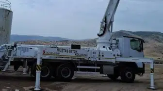 Bayburt'tan acı haber: Şantiyede beton pompası devrildi, 1 ölü