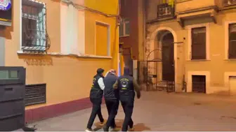 İstanbul toplu taşımasında turistleri hedef alan yankesici çetesi çökertildi