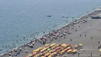 Antalya'da nefes kesen nem: Şehir adeta buhar odasına döndü
