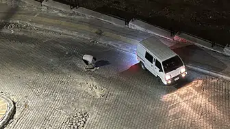 Yoldaki çukuru görünce durdu: Duyarlı sürücünün hareketi kamerada