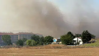 Silivri'de alev alarmı: TEM otoyolu trafiğe kapatıldı, evler tahliye ediliyor!