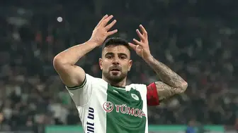 Fenerbahçe’de savunmada operasyon zamanı: Yıldız isimle yollar ayrılıyor