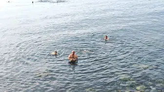 Saat 07.00 oldu mu kıyıya koşuyorlar: Ahlat’ta yaş şartı yok, zindelik var