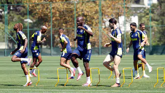 UEFA Şampiyonlar Ligi'nde kritik viraj: Fenerbahçe'nin Lyon mesaisi sürüyor