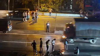 D-100'de can pazarı: Karşıya geçmeye çalışan kadın yaşamını yitirdi