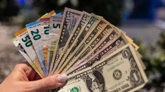 Finans dünyasında sıcak saatler: Döviz kurları ve BIST 100’de güncel tablo