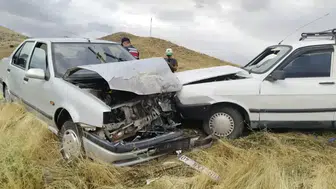 Şarkışla'da kaza: İki araç çarpıştı, 4 kişi hastanelik oldu