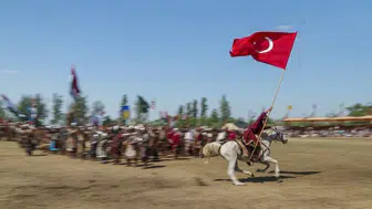 Avrupa’nın ortasında Türk rüzgarı: Büyük Hun-Türk Kurultayı başladı!