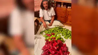 Çelik'ten nostaljik paylaşım: Çocukluk anıları mutfakta yeniden canlandı
