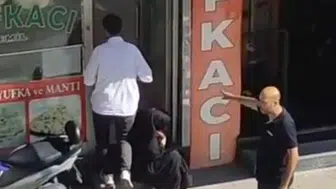 Sultangazi'de yufkacı önünde kanlı dehşet: Eşini vurup dükkana kapandı
