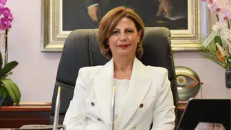 Ayşe Ünlüce CHP’den neden ayrıldı, ayrılma sebebi nedir, hangi partiye geçicek , eşi kim, ne iş yapıyor, hayatta mı?