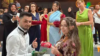 60 basamak çıkmak zorundaydı: Eşi için kendi imkanlarıyla asansör yaptı