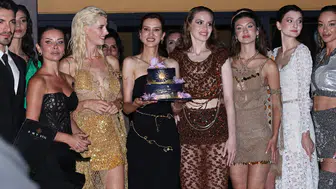Wilma Elles 10,5 milyon TL değerindeki altın işlemeli elbiseyle podyuma çıktı