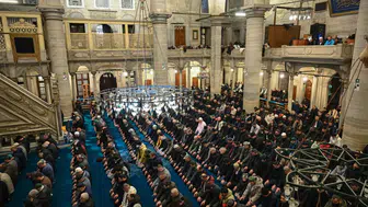 İslam alemi Mevlid Kandili'nin manevi ikliminde buluşuyor
