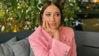 Hazal Kaya Uzak Şehir dizisine mi katılıyor? Hangi rolde, kimi canlandıracak, sosyal medya iddiaları doğru mu, sözleşmeyi imzaladı mı ve ne kadar kazanacak?
