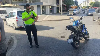 Manavgat'ta tur minibüsü ile motosiklet çarpıştı: 1 ağır yaralı