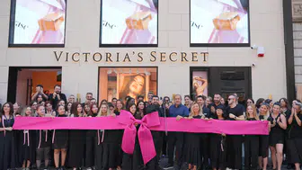 Victoria's Secret İstiklal Caddesi'nde yeni mağazasını açtı