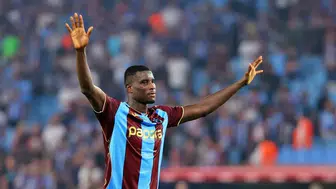 Geçen sezonun gol kralı Onuachu suskun: Trabzonspor'da kulübeye hapsoldu