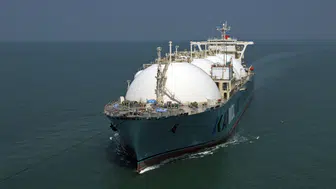 Karpowership Singapur'da sekiz yıllık LNG dönüşüm programını tamamladı