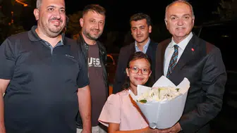 Düzce'de mahalle buluşmaları sürüyor: Başkan Özlü Konuralp sakinleriyle bir araya geldi