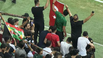 Amedspor Beşiktaş'ı 3-2 yenerek liderliğe yükseldi