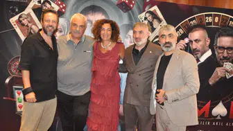 Kumar Gerçek Bir Bağımlılık Akıl Almazdır filminin galası yapıldı