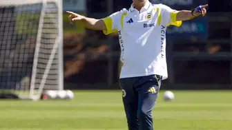 İsmail Kartal Fenerbahçe'ye geri mi dönüyor? İstifadan vaz mı geçti, İsmail Kartal neden kararını değiştirdi, geri dönmesine kim sebep oldu, Aziz Yıldırım ne dedi?