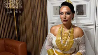 Fenomen isimden eşine unutulmaz yıl dönümü hediyesi: 10 yıl sonra gelinlik giydi