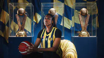 Sarı-lacivertli kulüpten sürpriz transfer: Kuanitra Holingsvorth yeniden Kadıköy'de