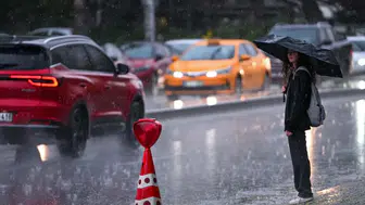 Başkentte sabah kabusu: Şiddetli sağanak trafiği kilitledi
