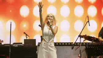 Ömür Gedik Pınarhisar Festivali'nde sahne aldı