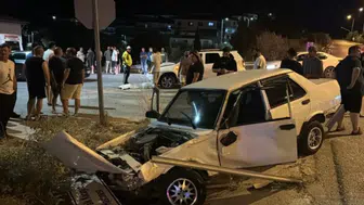 Söke Ankara Evleri Kavşağı'nda zincirleme dehşet: Genç sürücü yaşamını yitirdi
