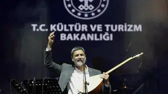 Kütahya Yaşayan Miras Şöleni'nde Uğur Işılak rüzgarı esti