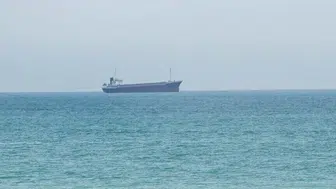BAE açıklarında şüpheli olay: Ticari gemi yana yattı