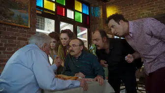 Gülse Birsel imzalı 2 Aile Arasında filmi 4 Aralık'ta vizyona giriyor