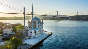 Bakan Ersoy duyurdu: Türkiye turizmine İngiltere'den tarihi 'Değişim' ödülü