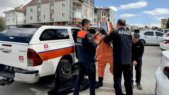 Karı koca evlerinde ölü bulundu: Kimyasal madde şüphesi