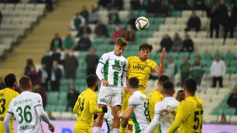 Trendyol 1. Lig Bursaspor - İstanbulspor maçı saat kaçta, hangi kanalda canlı yayınlanacak, maçı kim veriyor?