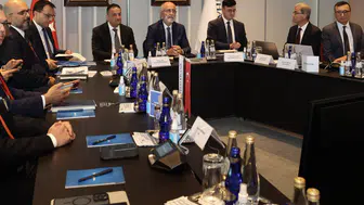Halkbank üçüncü halka arzı için yatırımcılarla buluştu