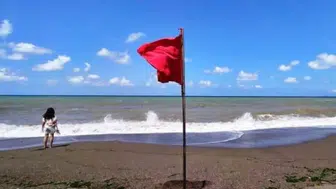 Zonguldak'ta kırmızı bayrak çekildi! Denize girmek tamamen yasaklandı