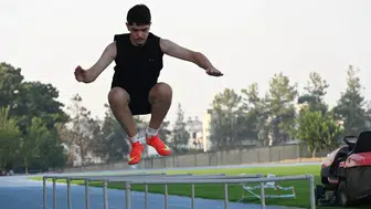 Osmaniyeli otizmli Özgür Salih Köse atletizmde 3 yılda 7 şampiyonluk kazandı