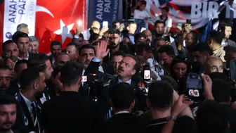 Yavuz Ağıralioğlu basınla buluştu, ardından kalabalıklara hitap etti